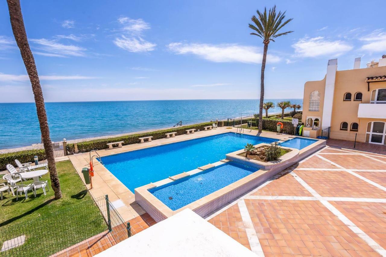 Beach View Playa Del Moral Villa Estepona Exterior photo